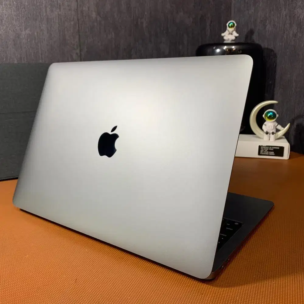 Macbook Air M1 8/256gb 13inch 2020