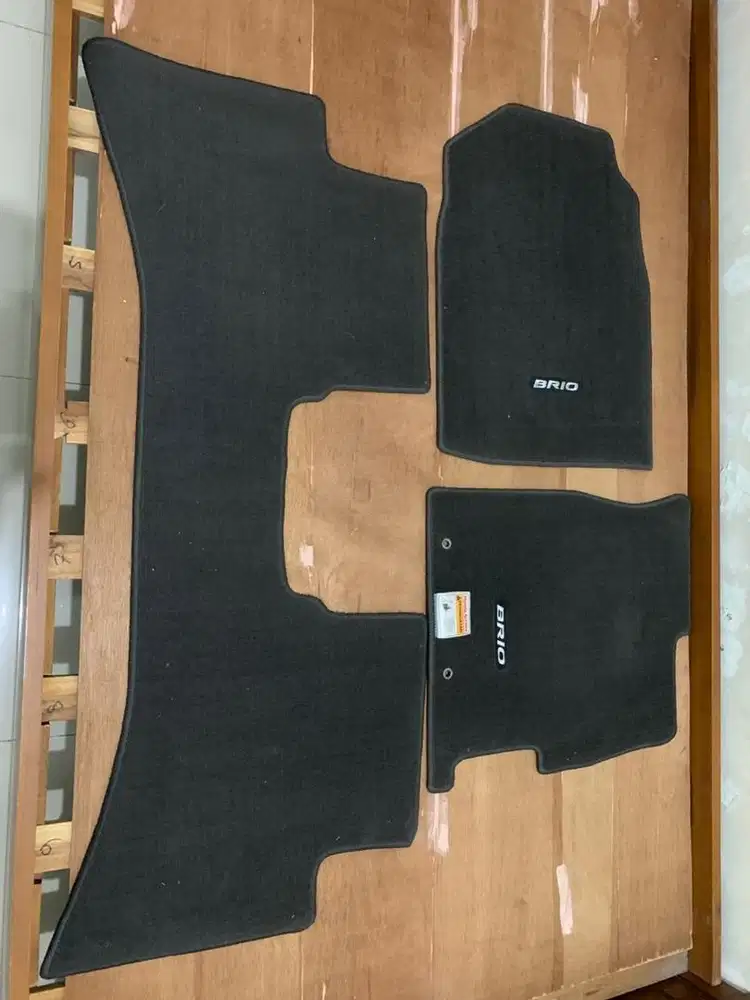 Dijual Karpet Bludru Brio Satya 2020 - Bawaan Mobil