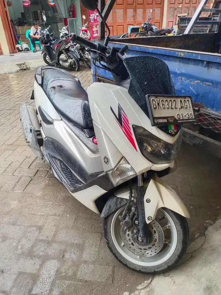 Yamaha Nmax 155 STD 2017 Putih Gloss Nmex Old 155CC CC Motor Matic