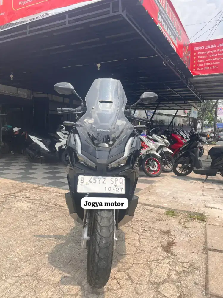 Honda Adv 160 CBS Tahun 2022
