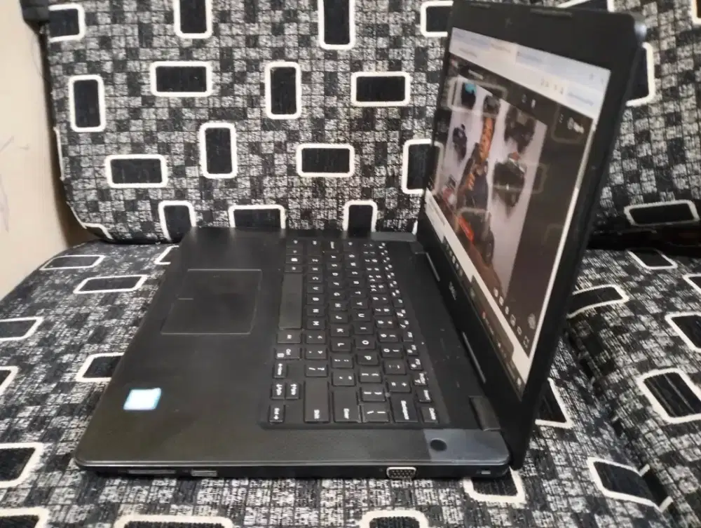 Dell Vostro 14 core i5 GEN10/RAM 8 SSD 512nvme/dual VGA