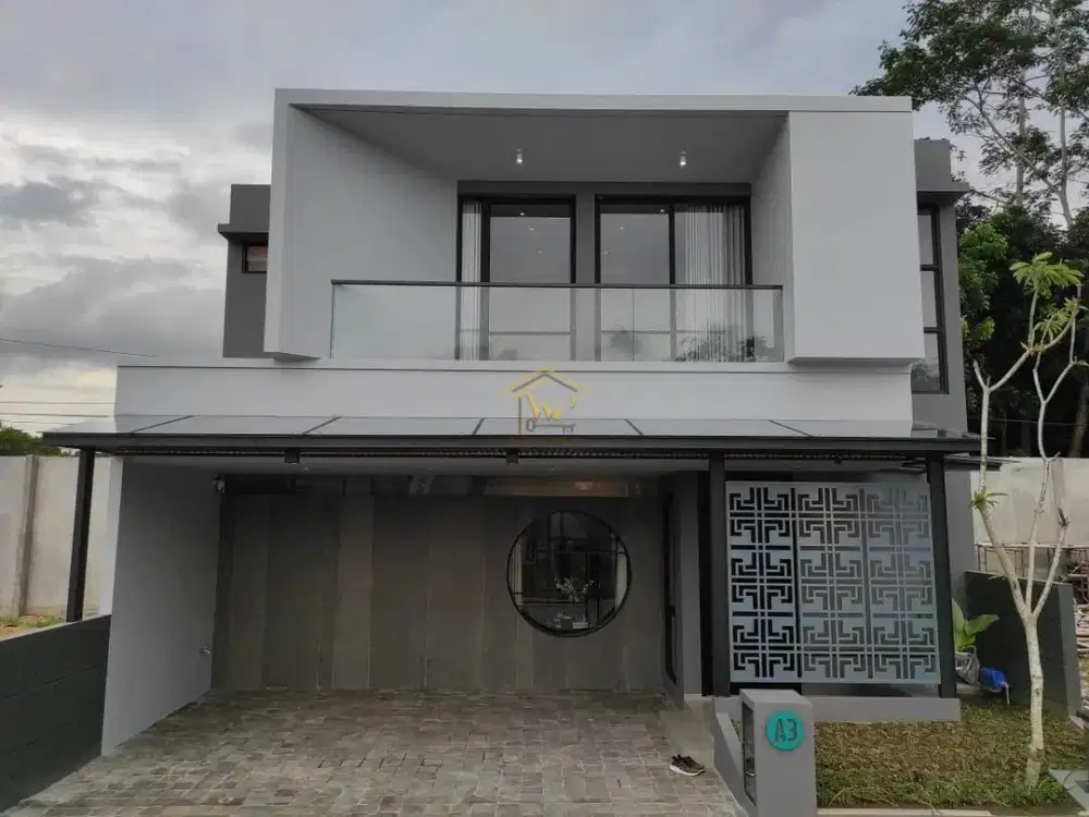 RUMAH MEWAH SIAP HUNI HANYA 4 MENIT DARI PASAR CEBONGAN