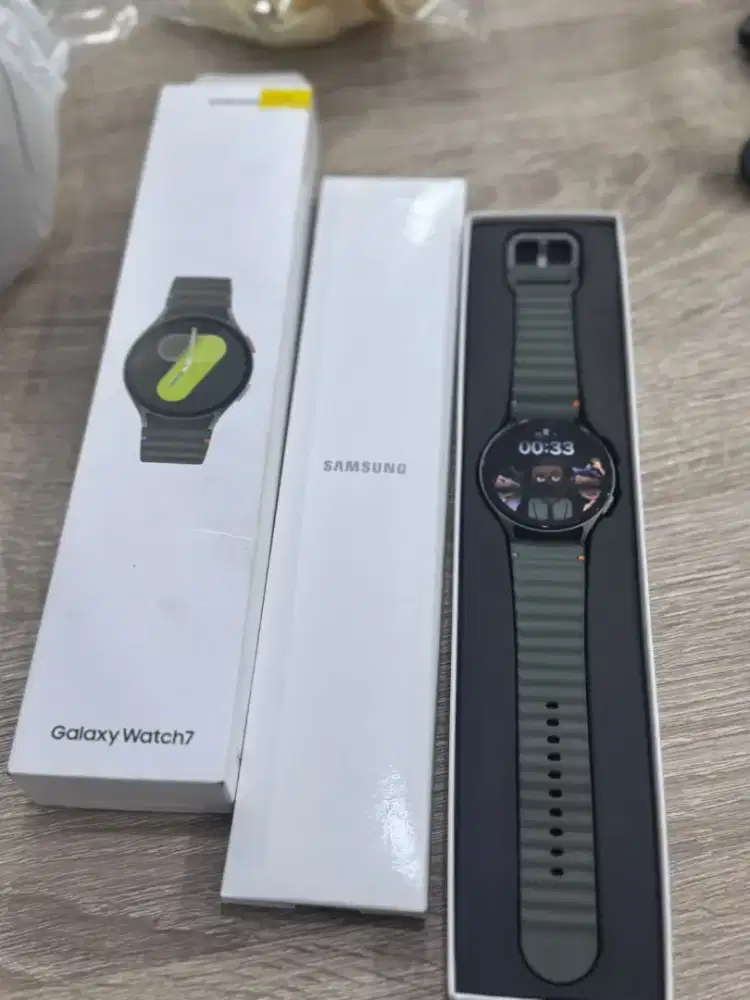 Samsung Galaxy Watch 7 44mm Fullset Mulus . Garansi Masih 6 bulanan