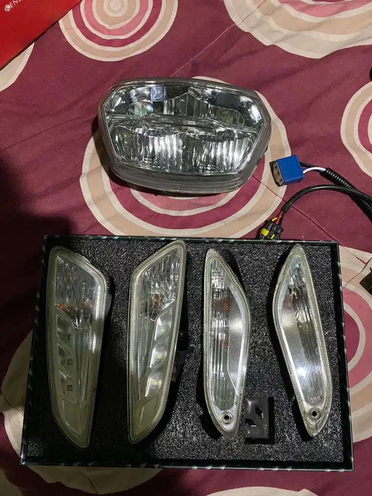 Lampu depan facelift dan sein