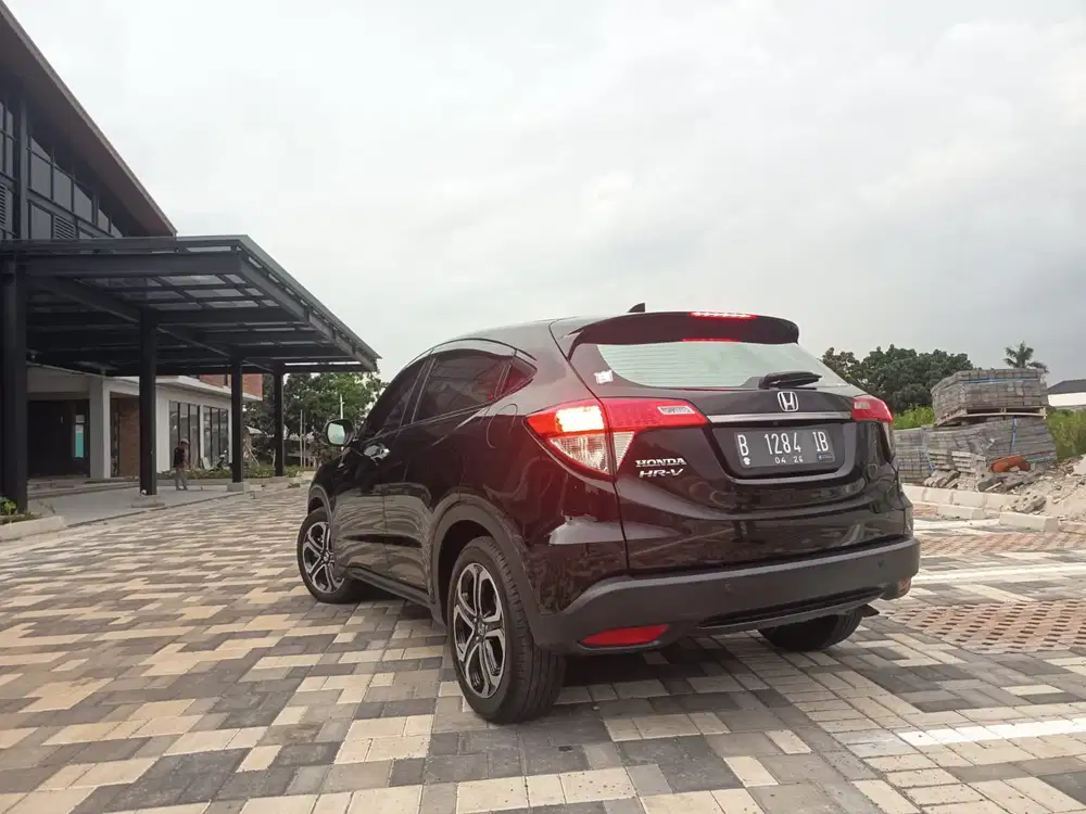 Honda HR-V SE 1.5 CVT 2021, km 20rb.