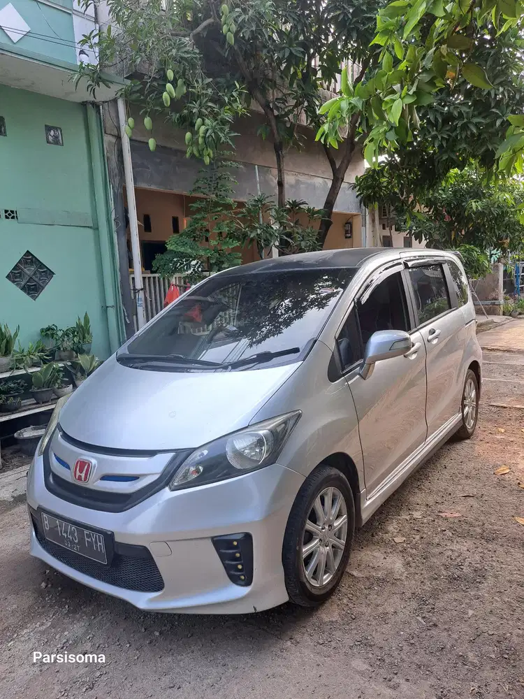 Honda Freed 2010 Bensin