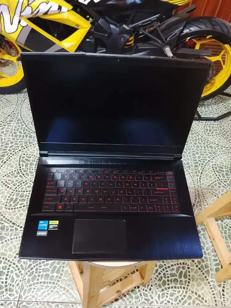 MSI THIN GF63 11UC