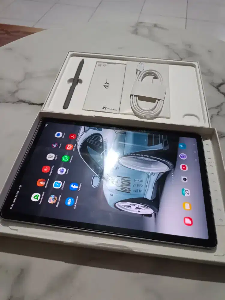Di jual samsung galaxy tab s9 FE wi fi 6/128