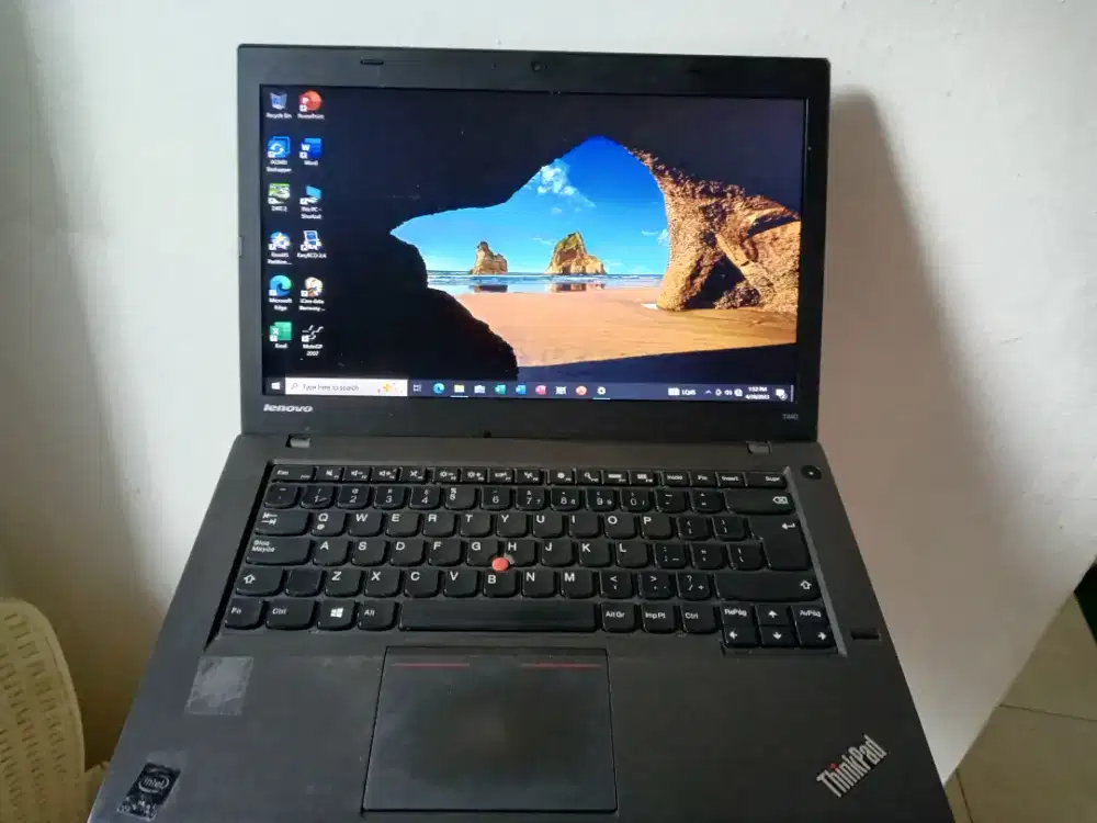 Laptop lenovo t440 i5 ram 8 ssd 256 ngebut