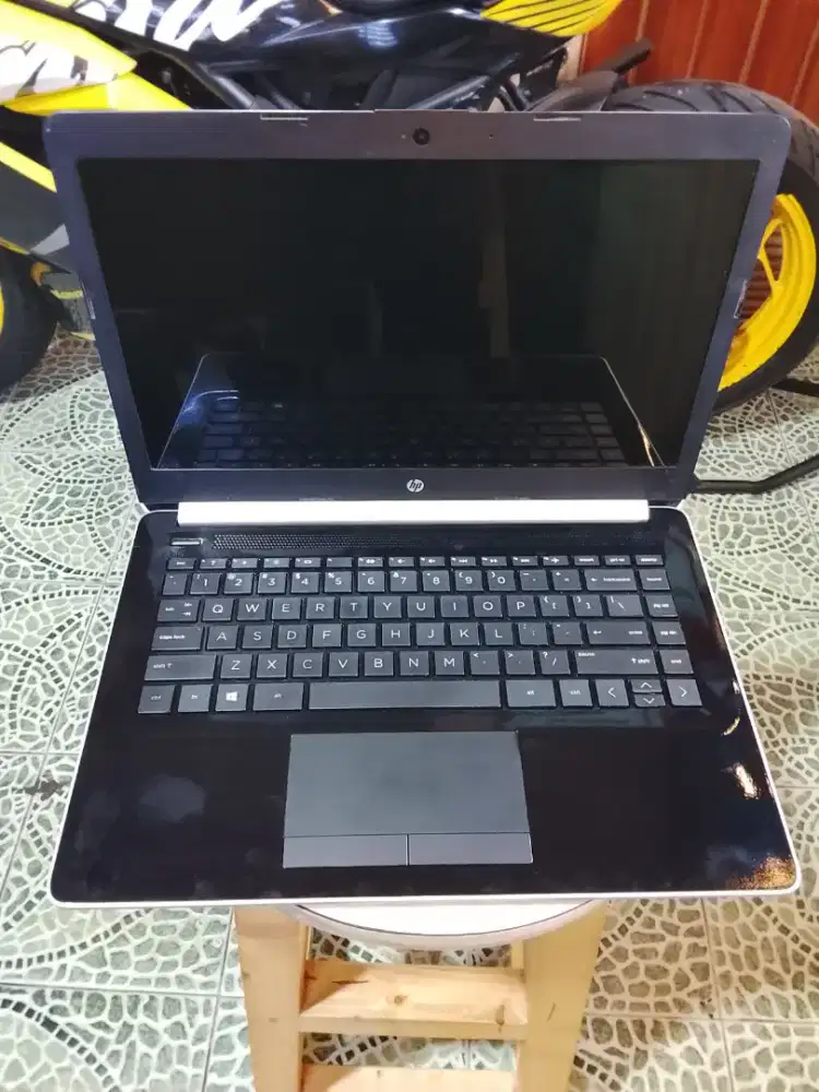 LAPTOP HP 14 SERIES