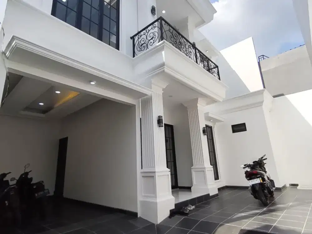 Rumah Modern Classic Dalam Cluster Jagakarsa Jakarta Selatan LT. 100m