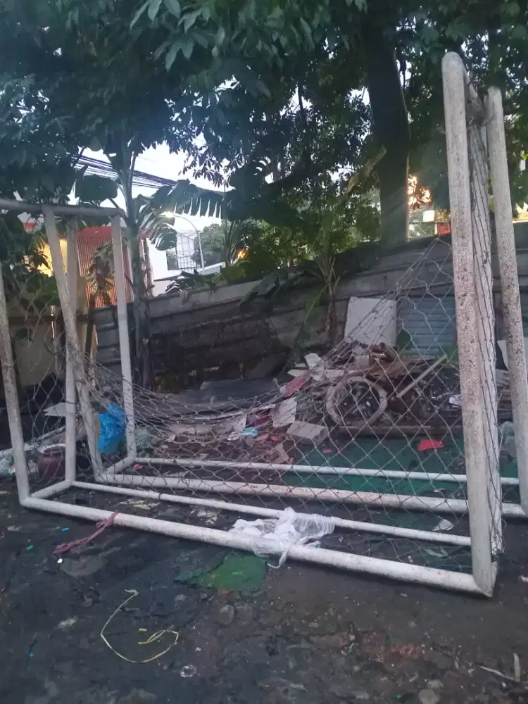 Di jual kiloan gawang fustal,masih kokoh kuat.