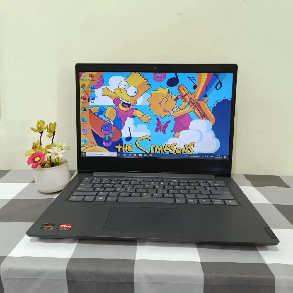 Laptop Lenovo V14