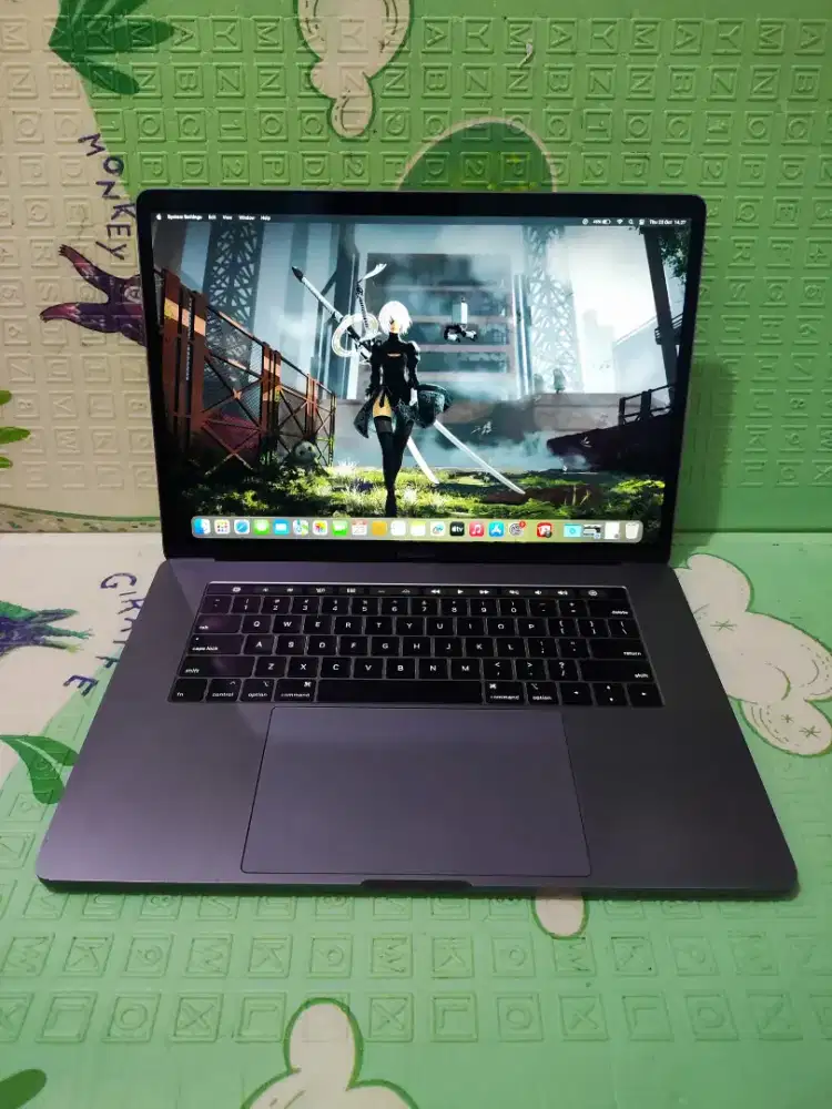 MacBook Pro Retina 15 2019 Tosbar
Core i9 double
VGA
Ram 16GB/SSD512GB
