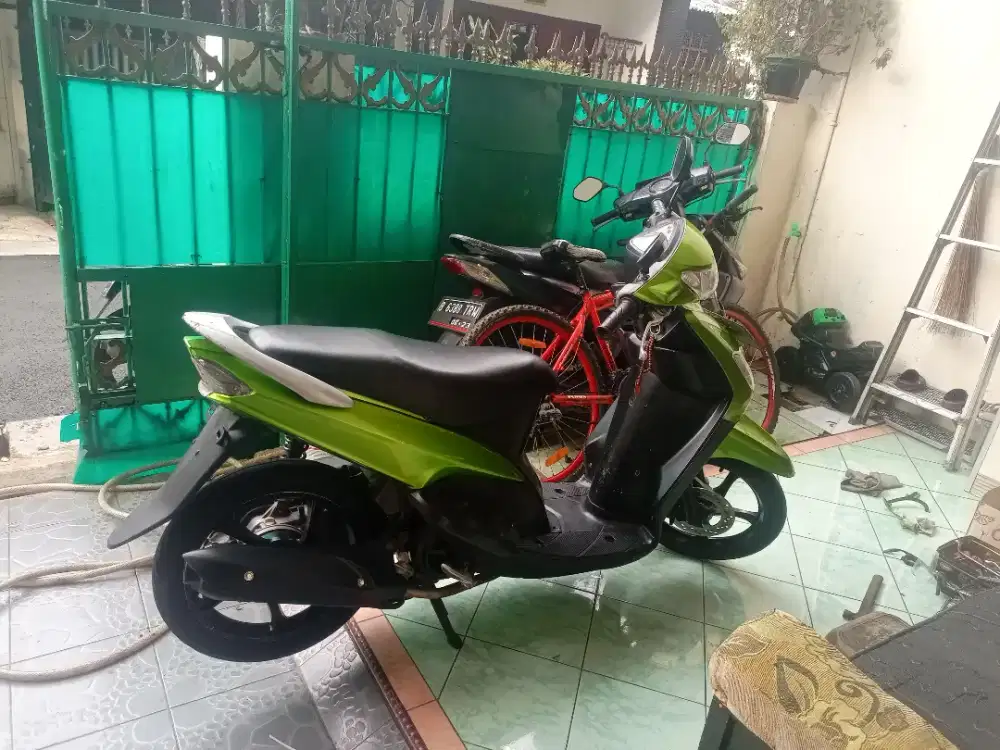 Mio smile 2011 warna hijau