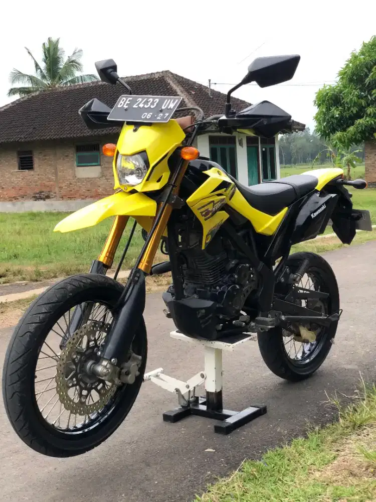 Kawasaki D-Tracker