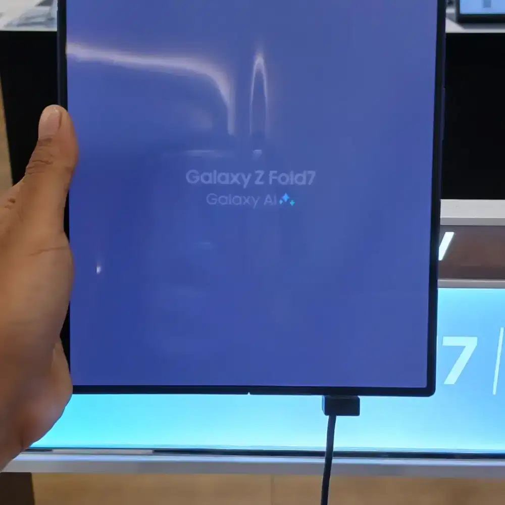 SAMSUNG GALXY Z FOLD7
