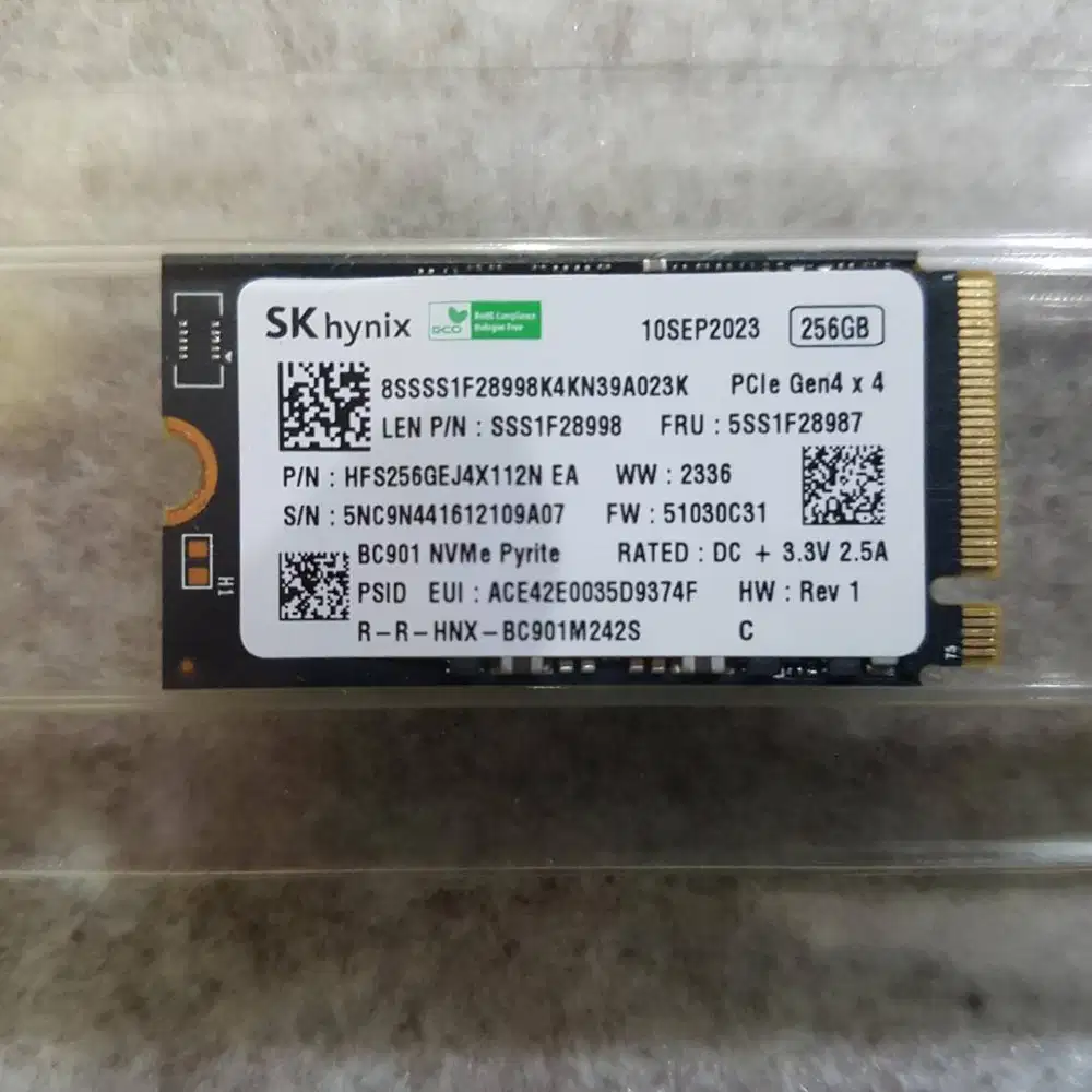 256 GB M.2 2242 NVMe SSD