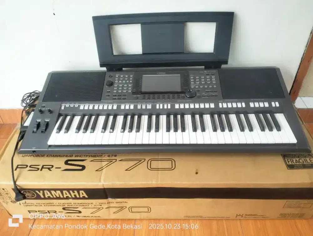 Jual keyboard Yamaha psr S770 like new