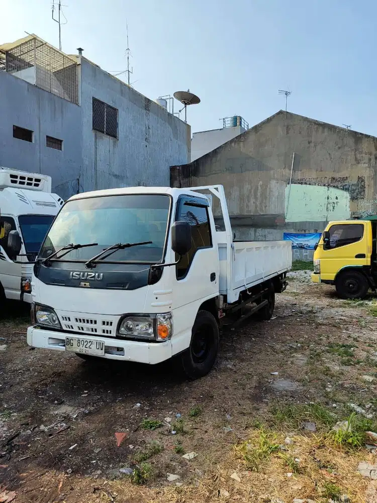 Isuzu NKR 55 LWB engkel long bak triway 2015