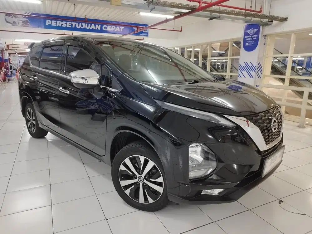 Livina VE Matic 2019 #nissan #newlivina #kreditmobil #mobilsurabaya