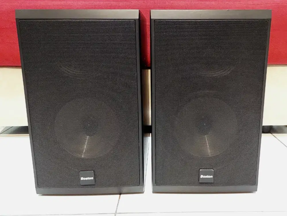 Speaker bookself Boston CR77