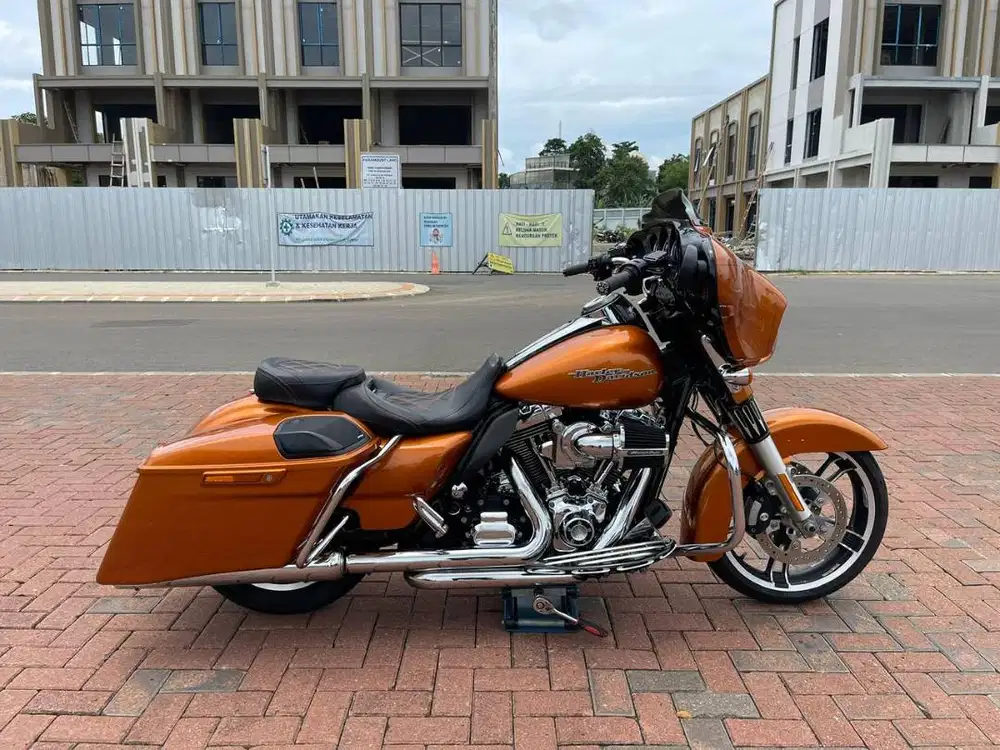 STREETGLIDE RUSHMORE 2014 KM19RB FULL PAPER