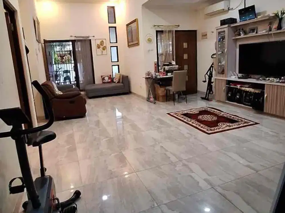 Dijual Rumah Siap Huni di Cluster Aralia Harapan Indah Bekasi