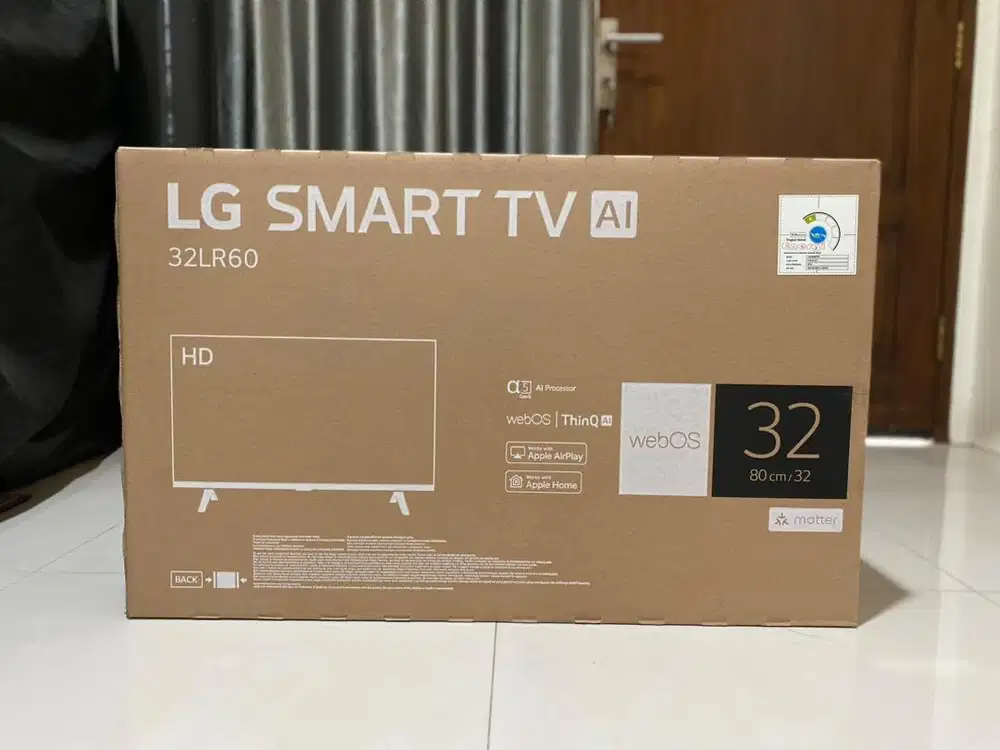 NEW! LG Smart TV 32LR60 32 inch