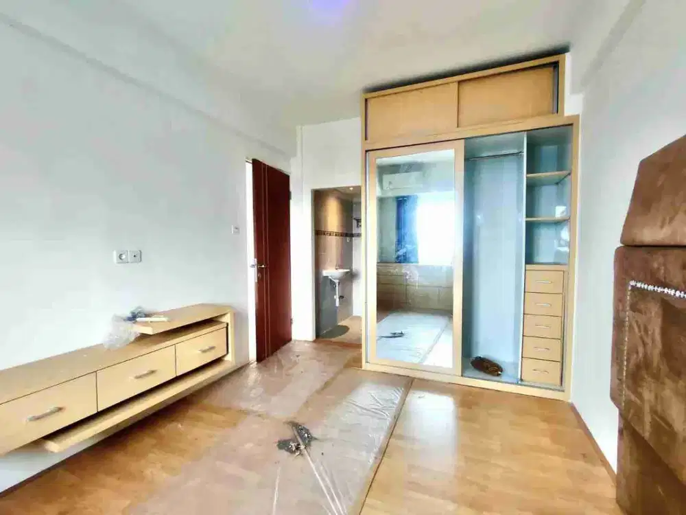 Dijual Apartemen 3 BR Puncak Dharmahusada