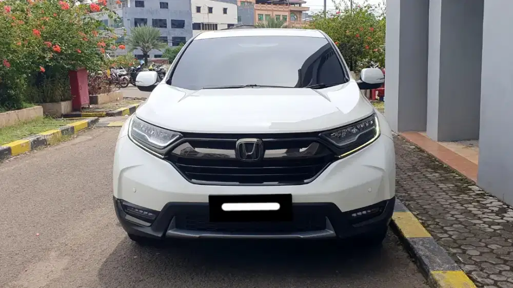 Honda crv turbo prestige 2020 putih sunroof