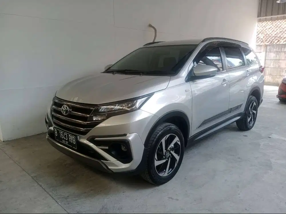 Toyota Rush GR Sport AT 2022 SilToyota Rush GR Spover PREMIUM B1643RKB