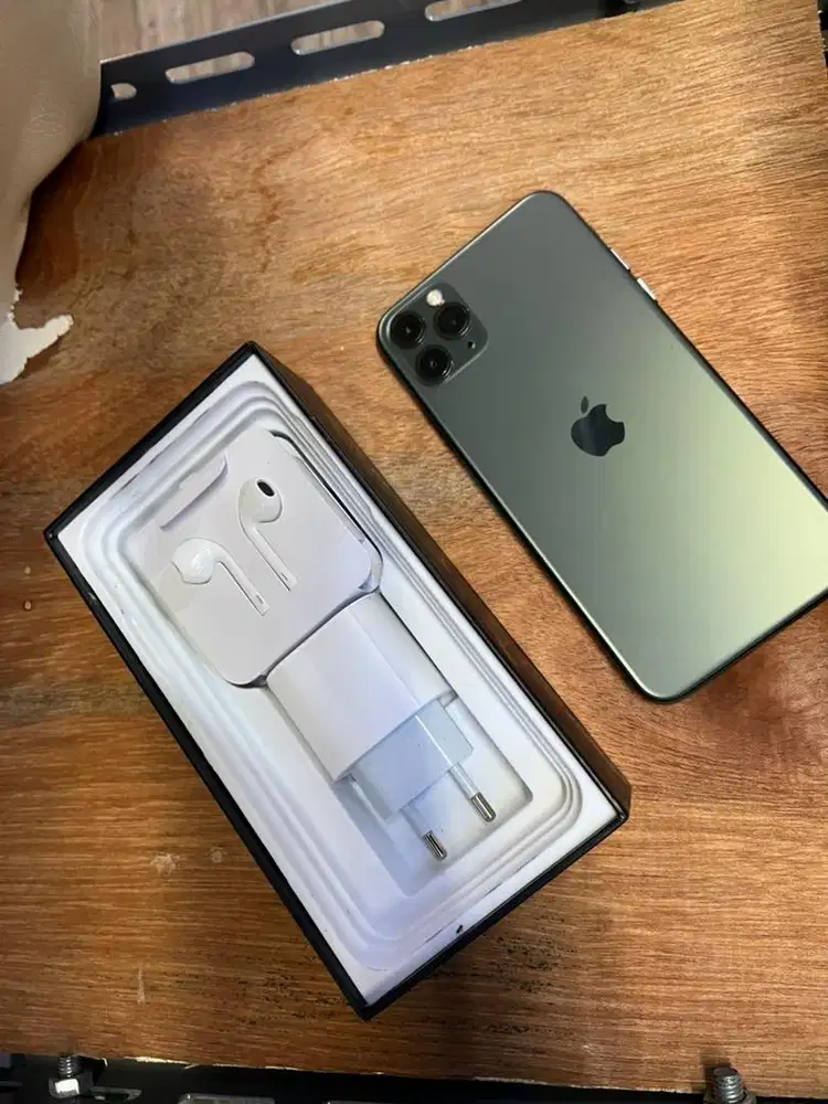 iphone 11 pro max 256gb masih bagus new