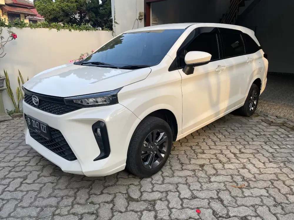 Daihatsu Xenia 1.3 R CVT 2022 Putih