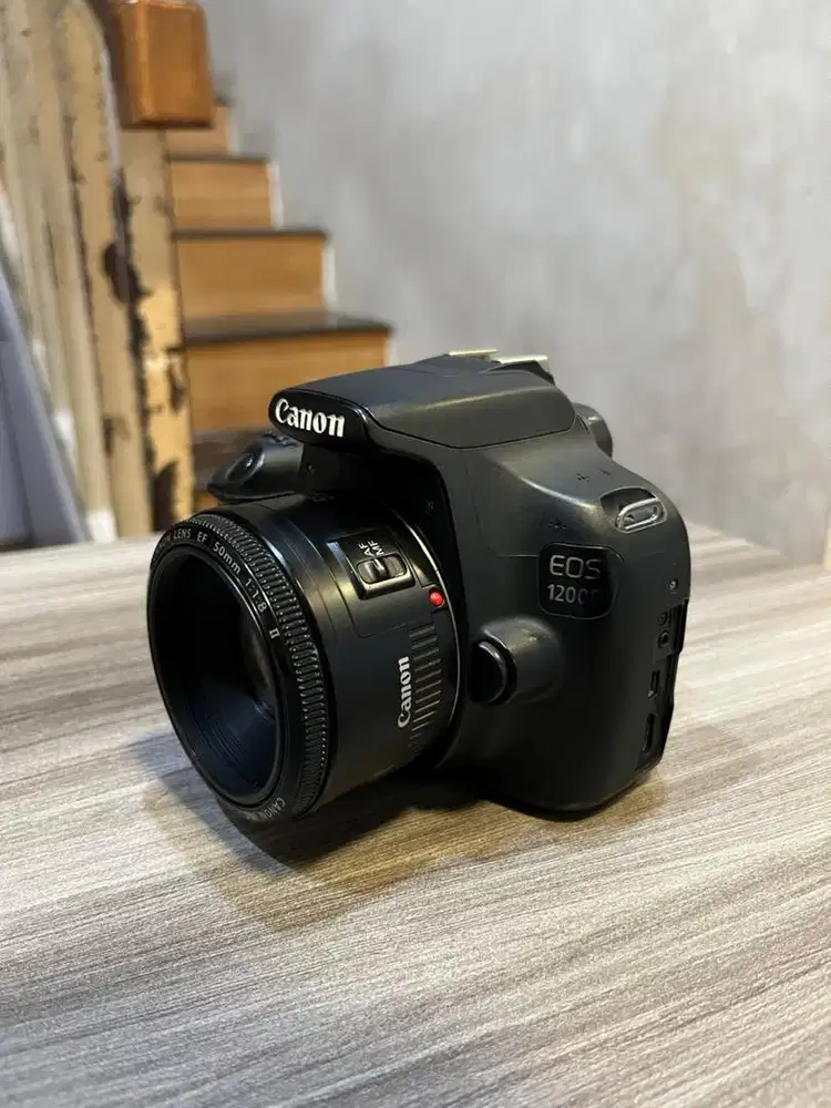 Dijual camera 1200d+lensa fix canon 1.8 50mm