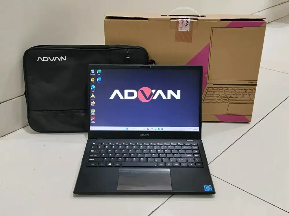 Advan soulmate 1405 Intel n4020 ram 8/182 gb fullset
