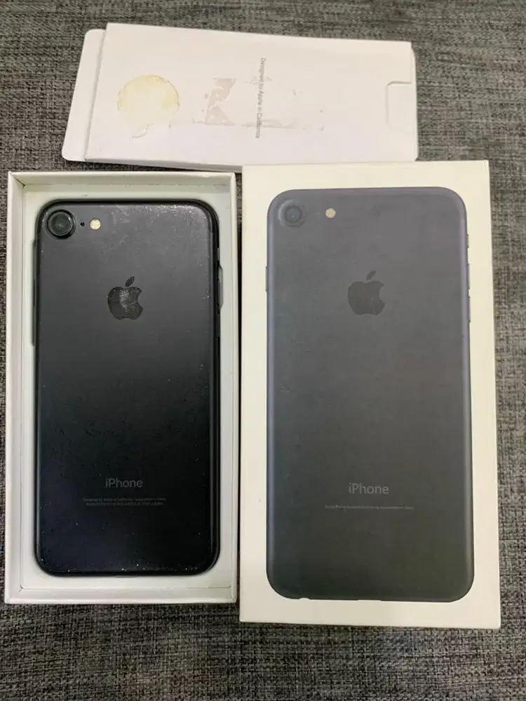 Iphone 7 128gb hitam