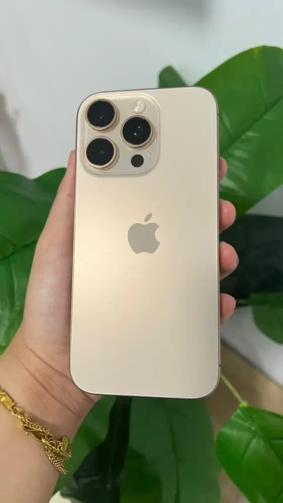 Iphone 16 Pro (Desert Titanium 1TB)