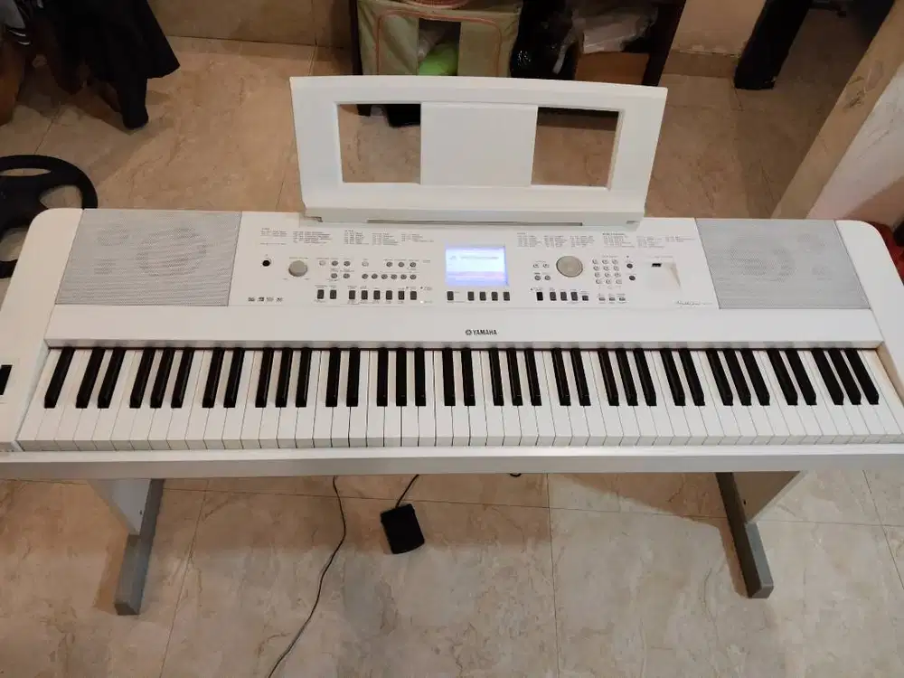 Keyboard Piano Digital Yamaha DGX - 650 Putih 100% Original