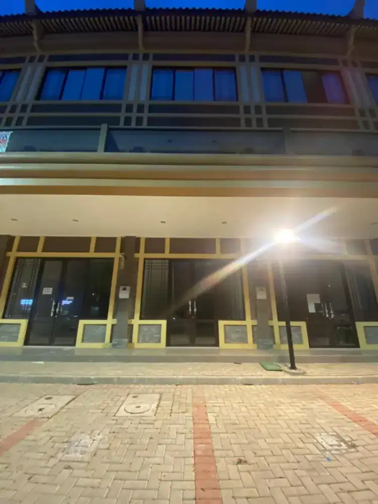 Di sewakan ruko baru korean Ktown  di  green lake  tangerang