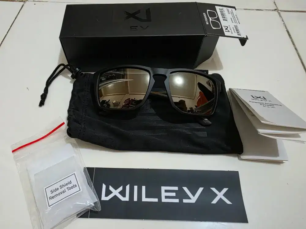 Wiley X founder CAPTIVATE sunglasses