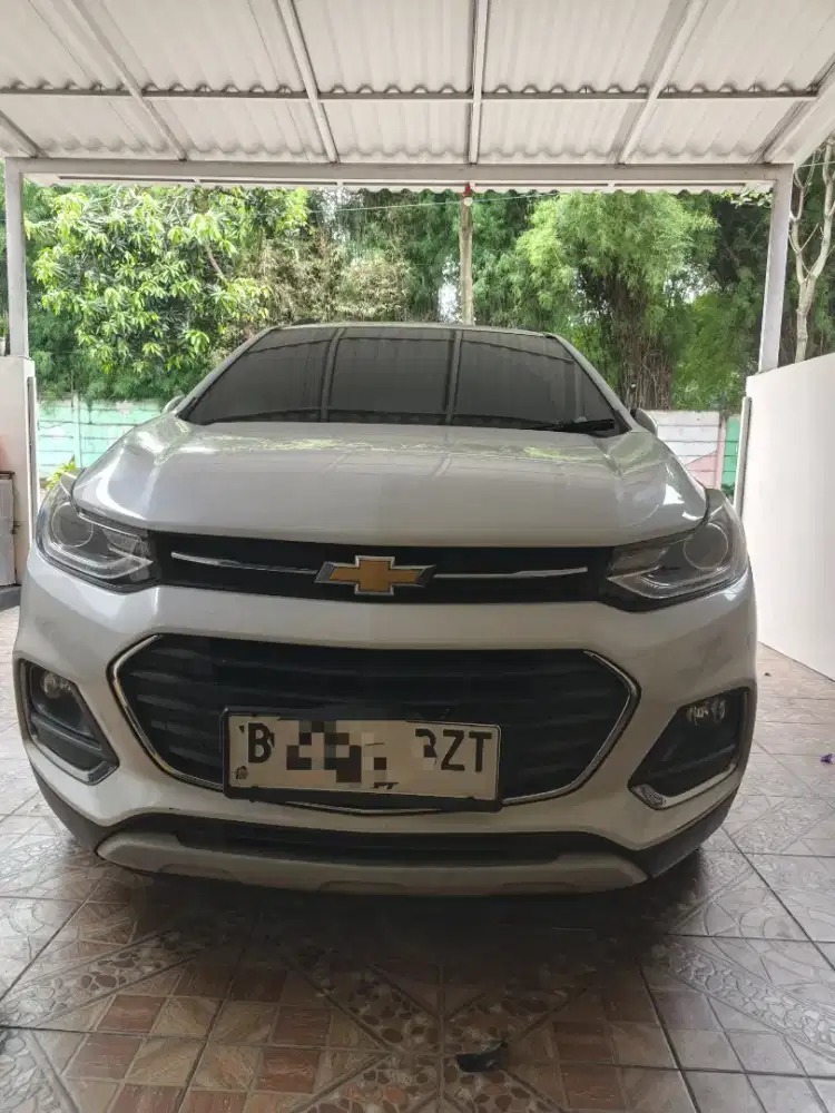 JUAL MOBIL CHEVROLET  TRAX 135 JUTA NETT
