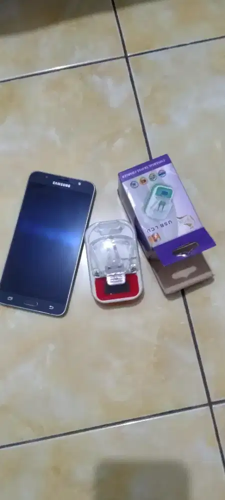 Samsung j7 + casan kodok