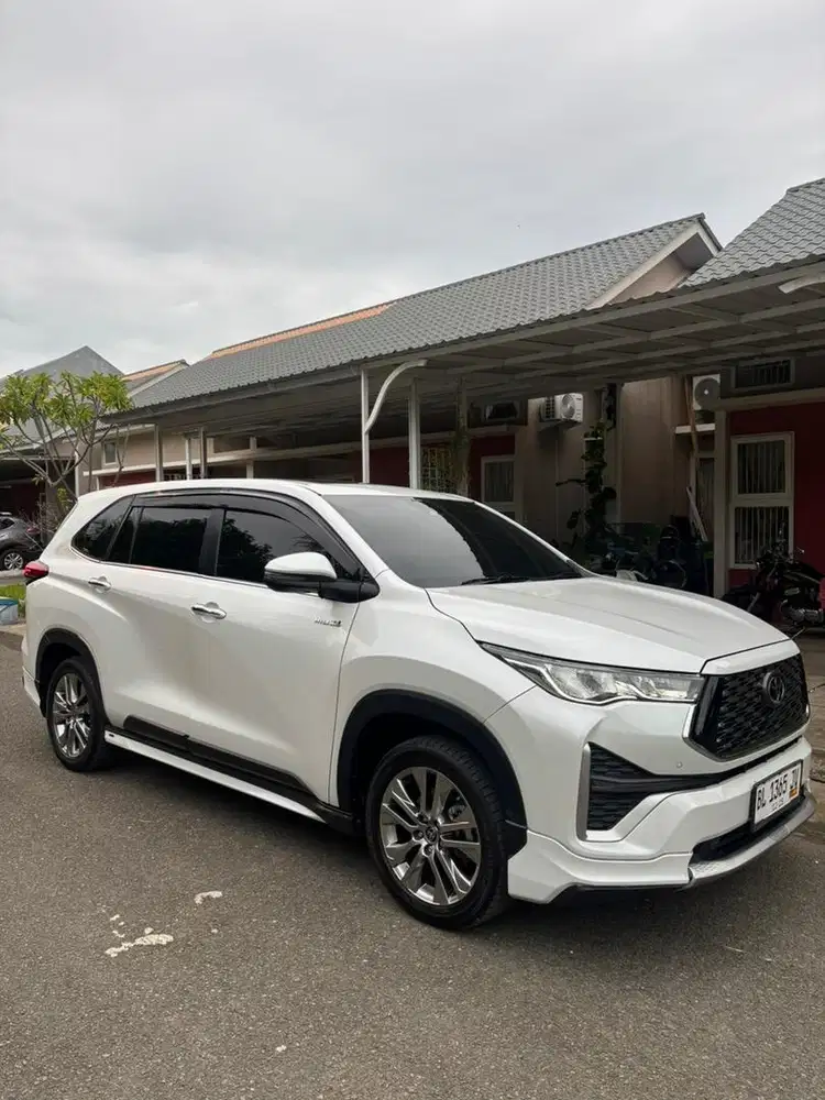 TOYOTA ZENIX TYPE Q TSS MODELISTA HYBRID