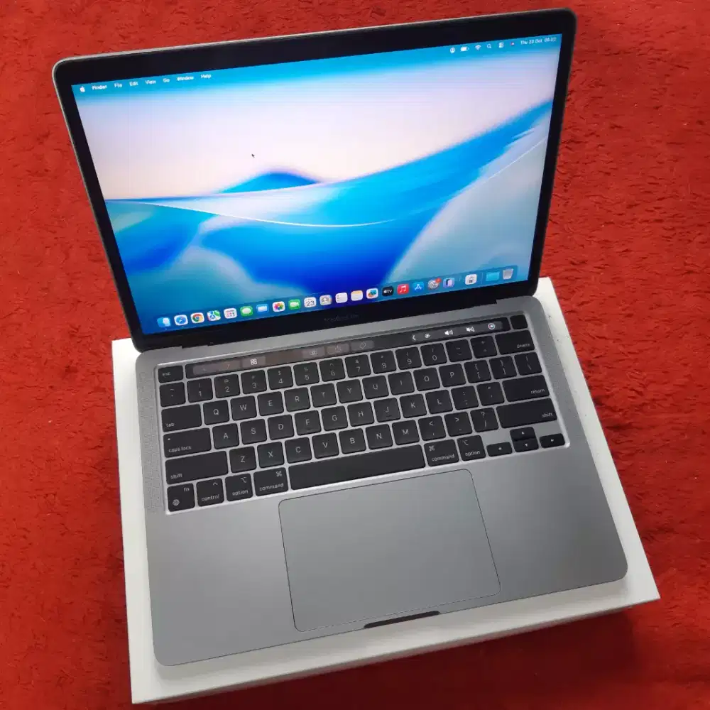 Macbook pro m1 2020 ram 8gb ssd 256gb fullset mulus ex ibox