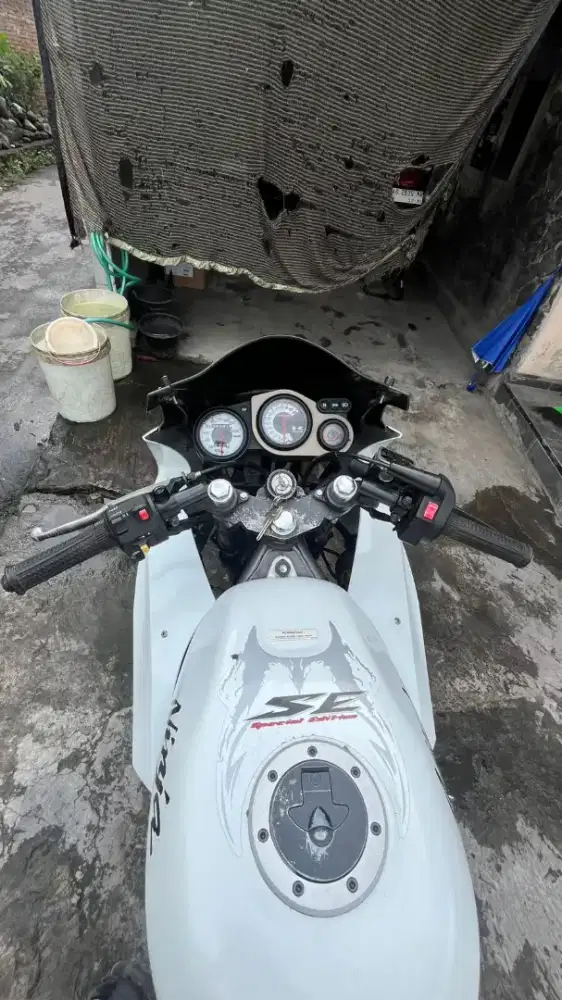 ninja rr putih 2012