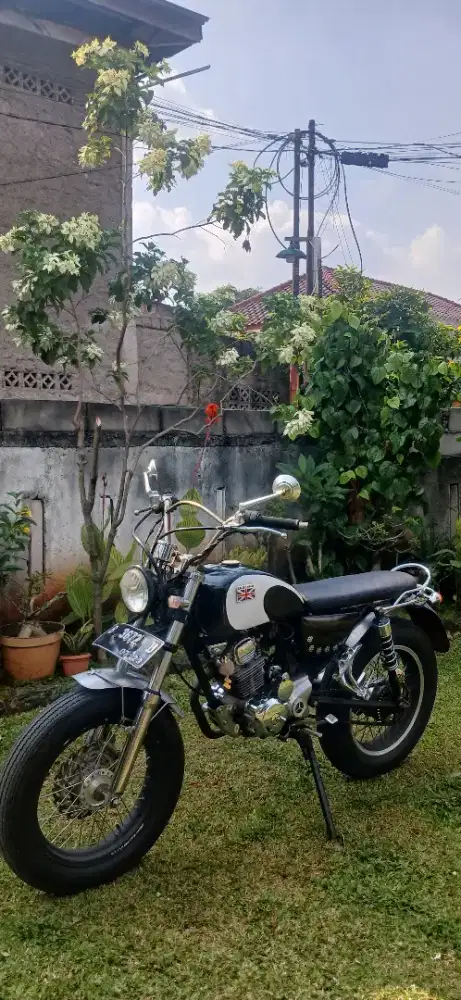 Motor Custom British Chopper Megapro 2001 (160cc)