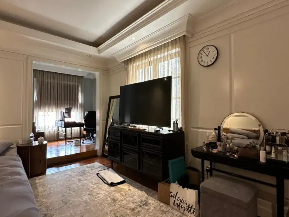 Dijual Rumah Siap Huni dengan Konsep Design Luxury American Classic di Kebayoran Baru Jakarta Selatan