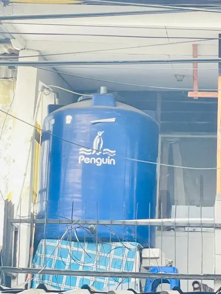Toren Air 1000 Liter - Kondisi Mulus, Pemakain baru 1 Tahun!