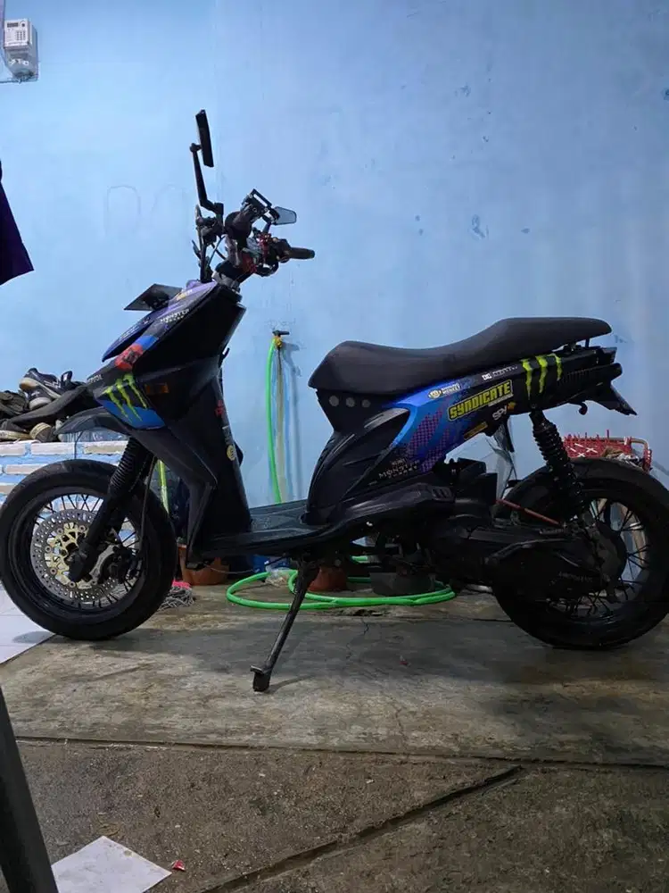 Beat karbu 2011 konsep supermoto